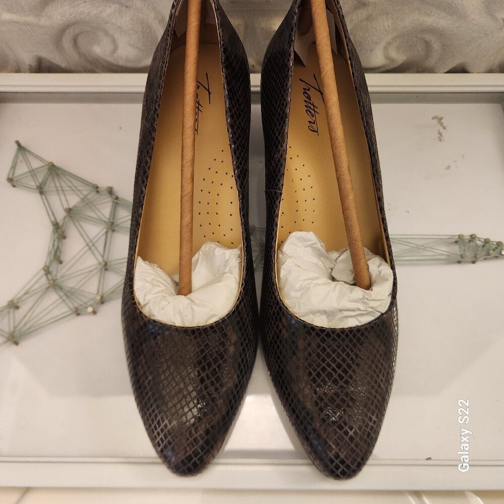 Trotters Dark Brown Snake-Print Block Heel Pumps - Picture 4 of 9